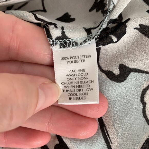 LOFT Blue Floral Pattern Sheer Button Back Blouse Sz S - Picture 6 of 9